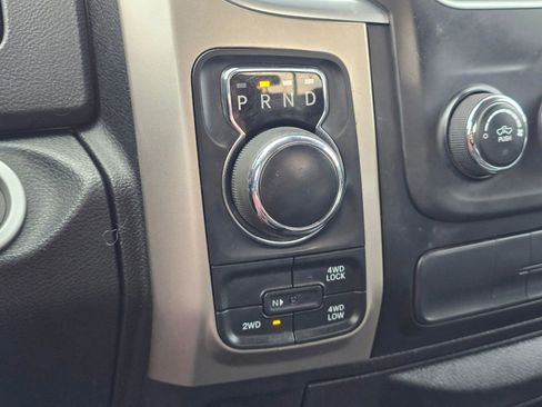 Used 2017 RAM 1500 Classic SLT image 32