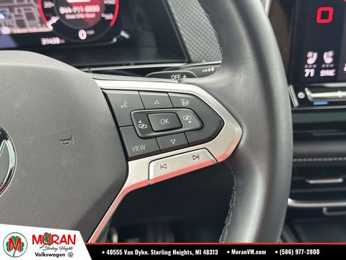Certified 2024 Volkswagen Atlas Cross Sport SEL R-Line AWD/4WD image 25