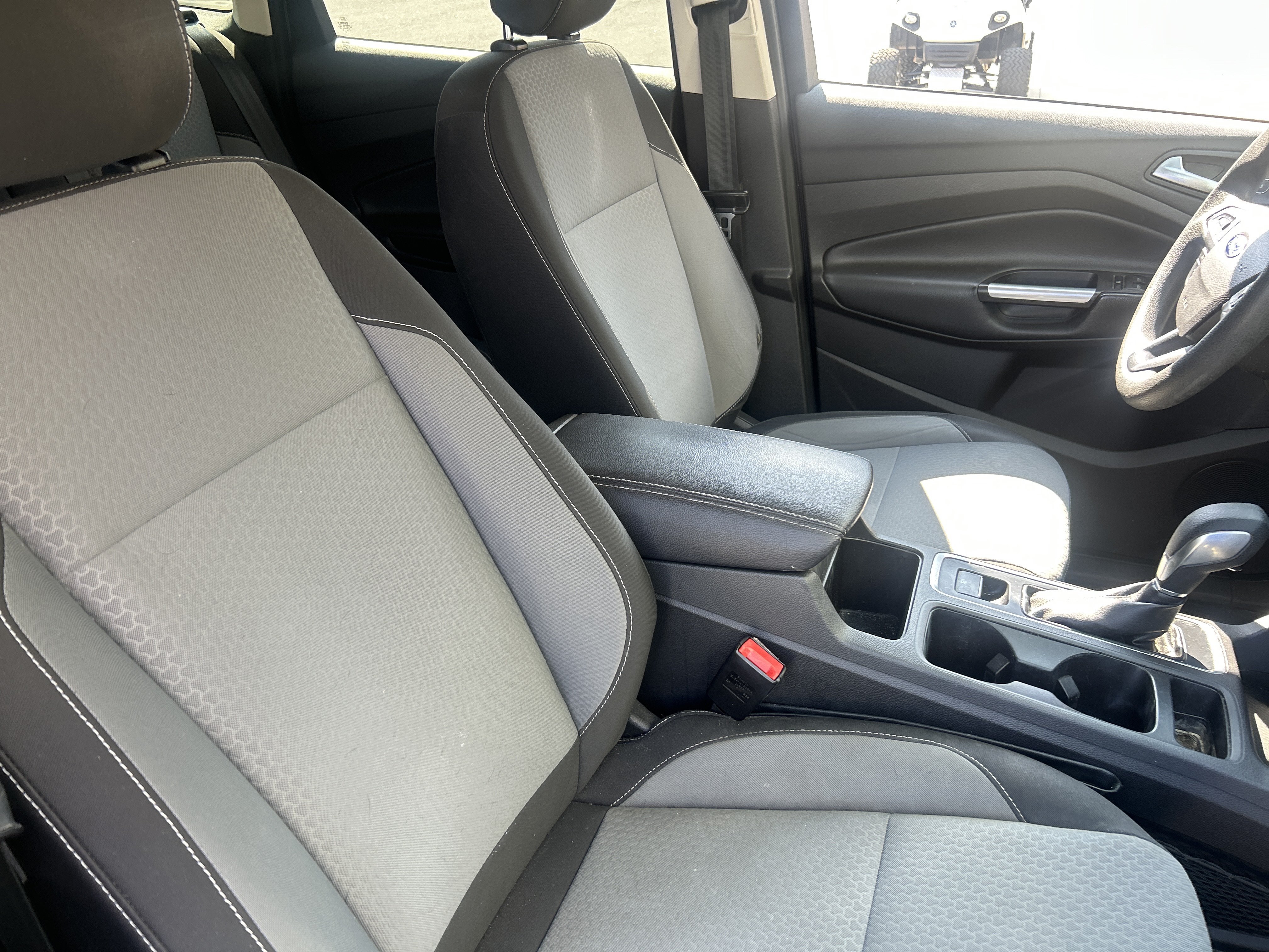 Used 2018 Ford Escape SE FWD image 48
