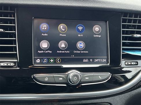 Certified 2022 Buick Encore Preferred w/ Safety Package image 19