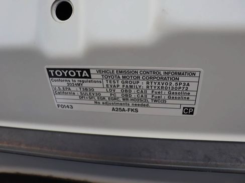 Used 2024 Toyota Camry LE FWD image 7