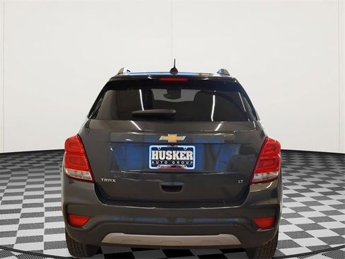 Used 2017 Chevrolet Trax LT w/ LT Convenience Package image 11