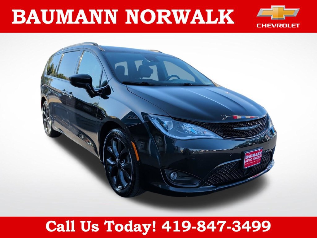 Used 2018 Chrysler Pacifica Touring-L w/ Advanced Safetytec Group FWD image 3