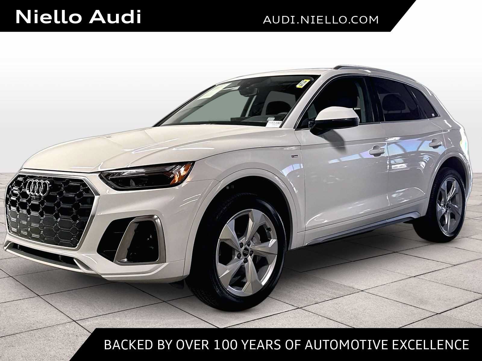 Used 2023 Audi Q5 2.0T Premium Plus w/ Premium Plus Package AWD/4WD image 1
