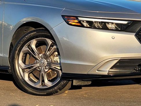 Used 2024 Honda Accord EX-L image 3