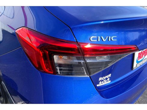 Used 2024 Honda Civic Sport image 26