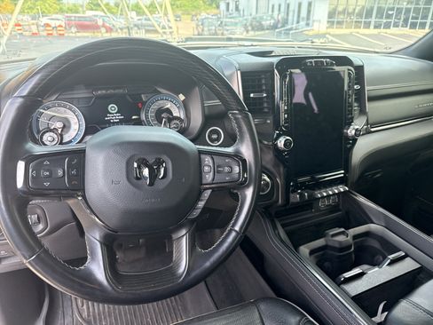 Used 2022 RAM 1500 Limited AWD/4WD image 11