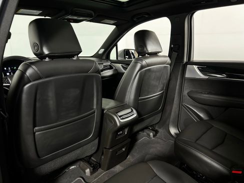 Used 2024 Cadillac XT6 Premium Luxury w/ Technology Package FWD image 25