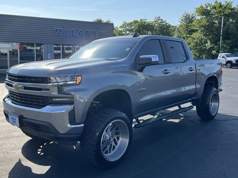 Used 2020 Chevrolet Silverado 1500 LT w/ Texas Edition AWD/4WD image 9