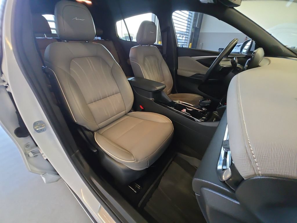 Certified 2024 Buick Envista Avenir FWD image 36