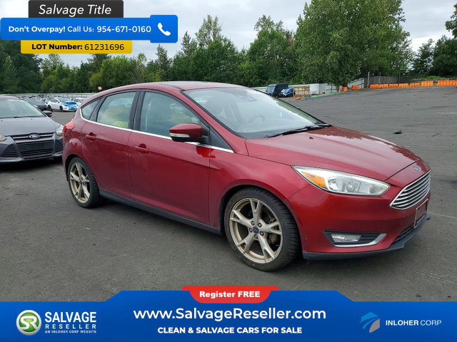 Used 2016 Ford Focus Titanium w/ Titanium Technology Package FWD image 5