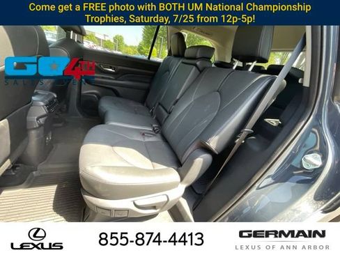 Used 2024 Toyota Grand Highlander AWD Hybrid image 14