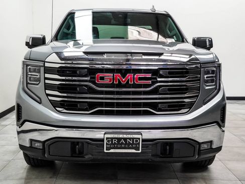 Used 2025 GMC Sierra 1500 SLT AWD/4WD image 4