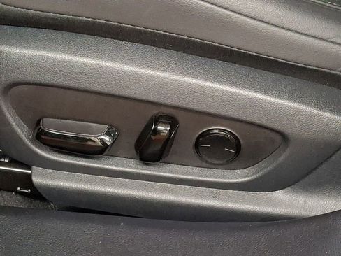 Used 2024 Lexus ES 350 w/ Premium Package image 12