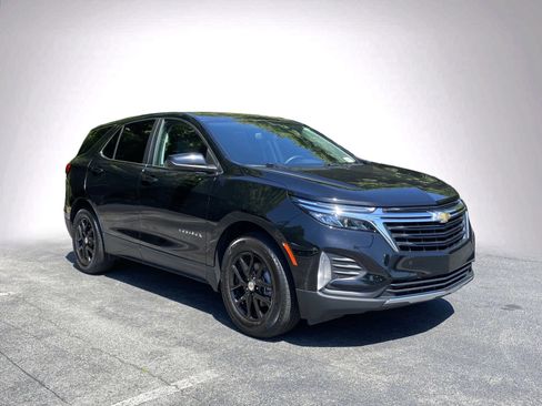Used 2024 Chevrolet Equinox LT FWD image 2