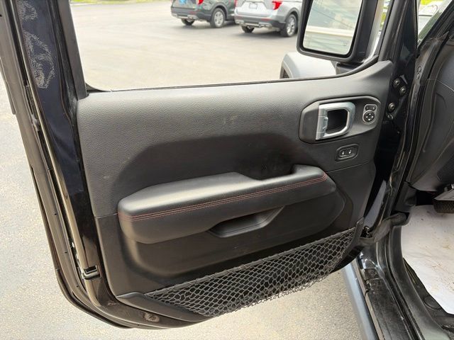 Used 2021 Jeep Wrangler Unlimited Rubicon AWD/4WD image 13