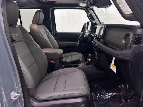 New 2026 Jeep Gladiator Mojave AWD/4WD image 16
