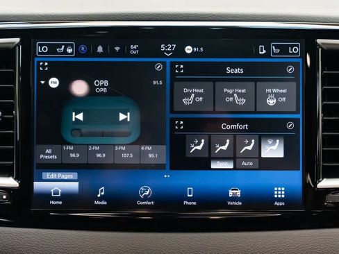 Used 2025 Chrysler Pacifica Select FWD image 14