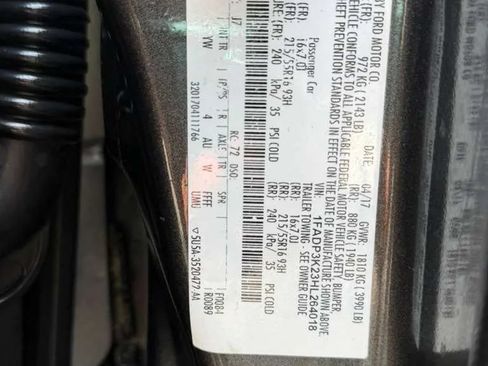 Used 2017 Ford Focus SE FWD image 21