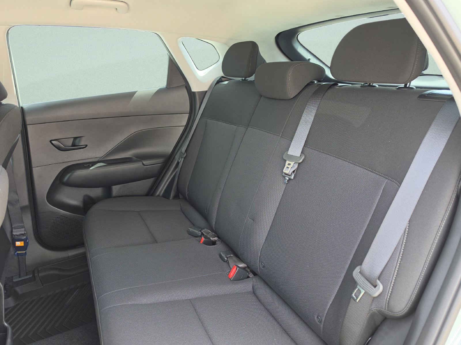 New 2027 Hyundai Kona SE FWD image 21