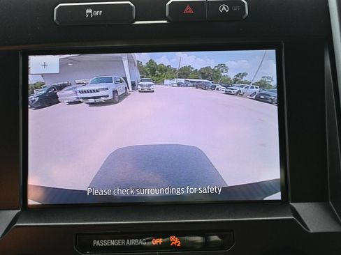 Used 2020 Ford F150 XLT w/ Equipment Group 302A Luxury AWD/4WD image 14
