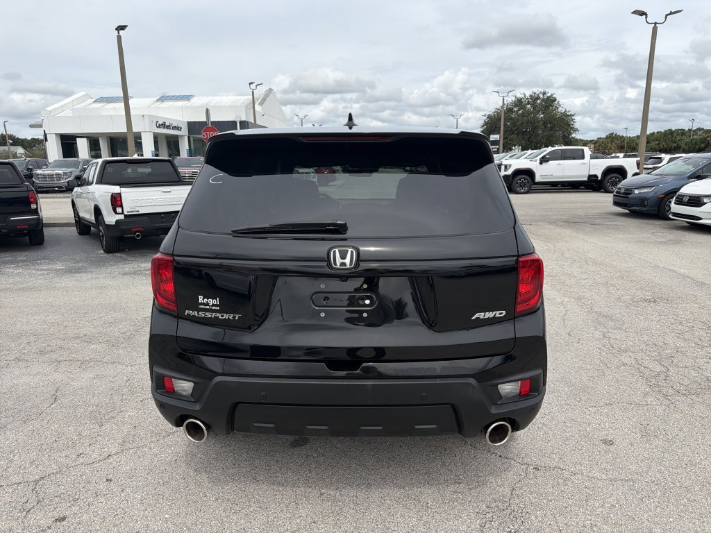 Used 2024 Honda Passport EX-L image 5