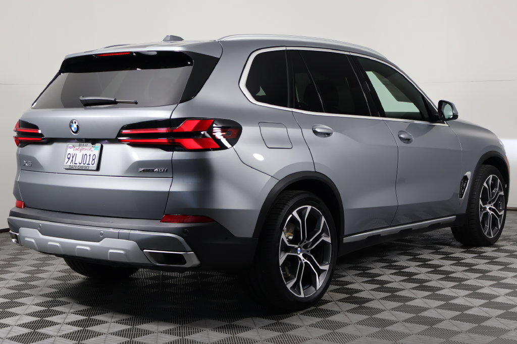 Certified 2026 BMW X5 xDrive40i AWD/4WD image 4