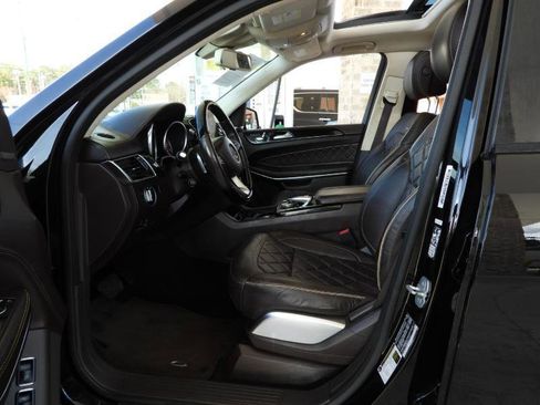 Used 2017 Mercedes-Benz GLS 550 4MATIC image 52