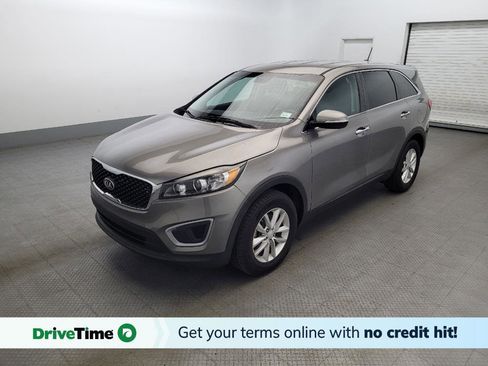 Used 2017 Kia Sorento L image 1