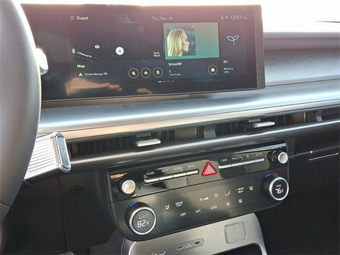 New 2026 Hyundai Ioniq 9 SE image 7