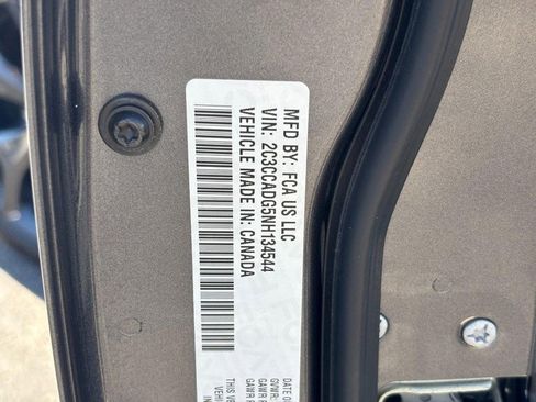 Used 2022 Chrysler 300 Touring L image 24