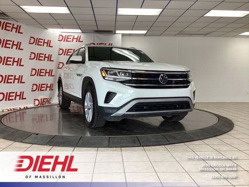 Used 2022 Volkswagen Atlas Cross Sport SE AWD/4WD image 1