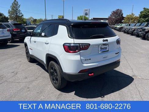 Used 2023 Jeep Compass Trailhawk AWD/4WD image 3