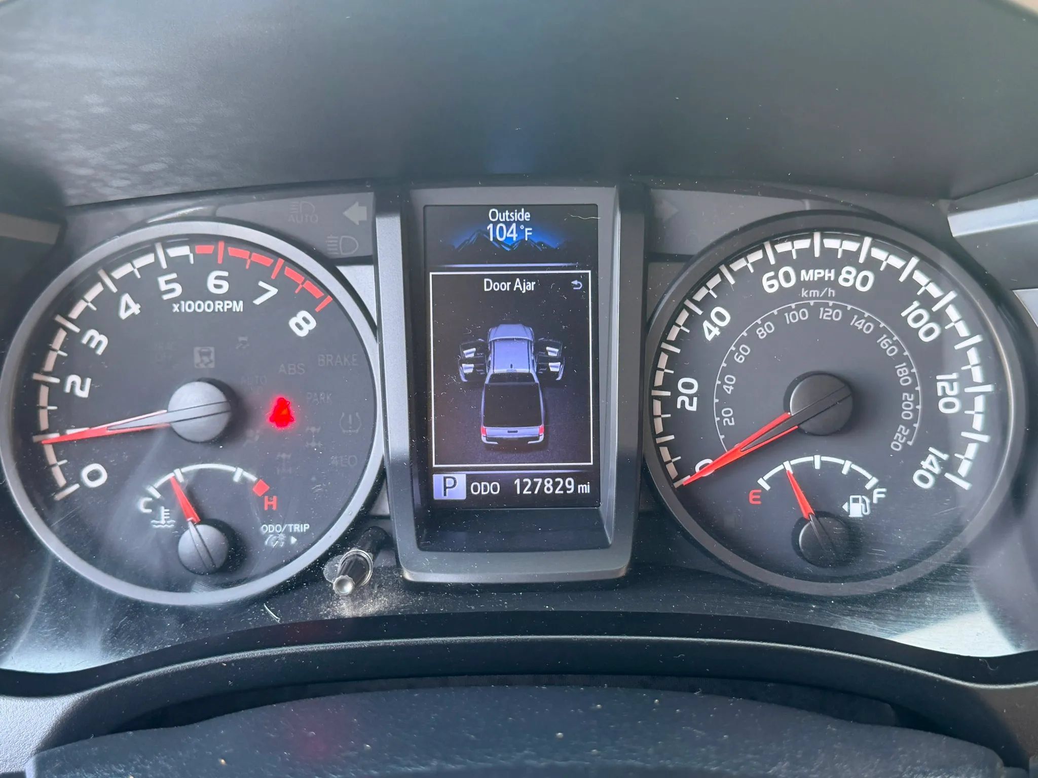 Used 2020 Toyota Tacoma SR w/ SR Convenience Package RWD image 22