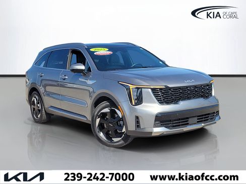 Certified 2025 Kia Sorento SX Prestige AWD/4WD image 1