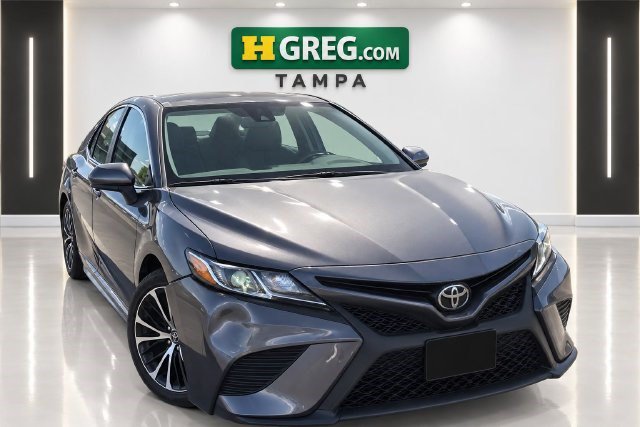 Used 2020 Toyota Camry SE FWD image 6