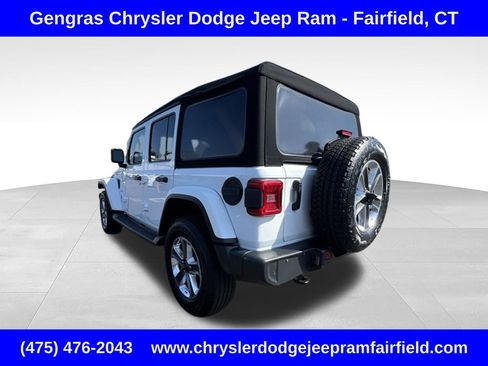 Used 2020 Jeep Wrangler Unlimited Sahara AWD/4WD image 4