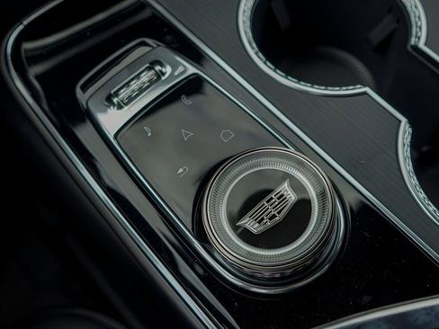 New 2026 Cadillac Lyriq Luxury w/ LPO, Floor Liner Package image 14