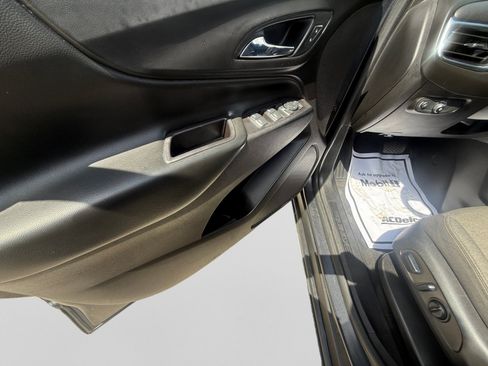Used 2022 Chevrolet Equinox LT AWD/4WD image 10
