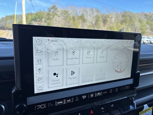 Used 2025 GMC Hummer EV 2X image 16