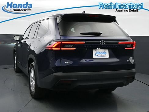Used 2024 Toyota Grand Highlander AWD image 7