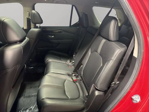 Used 2023 Honda Pilot Touring image 16