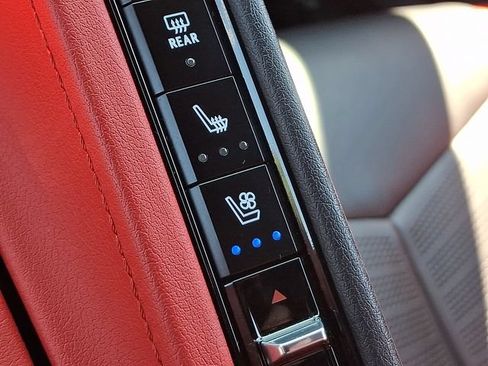 Used 2021 Chevrolet Corvette Stingray Preferred Conv w/ Z51 Performance Package RWD image 14