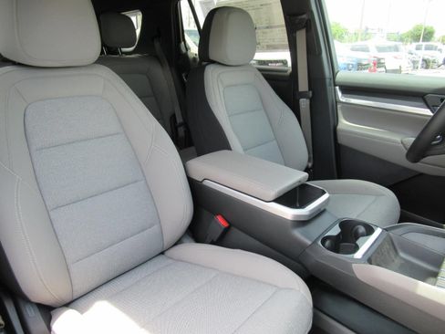 New 2026 GMC Terrain Elevation w/ Technology Package II FWD image 9