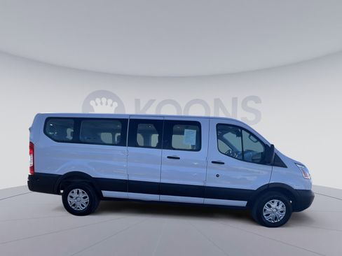 Used 2019 Ford Transit 350 XLT image 8