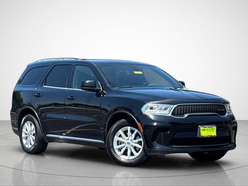 Used 2023 Dodge Durango SXT RWD image 2