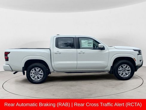 Certified 2023 Nissan Frontier SV w/ Technology Package AWD/4WD image 7