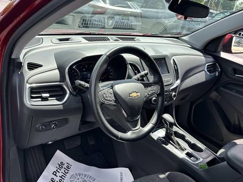 Certified 2024 Chevrolet Equinox LT FWD image 9