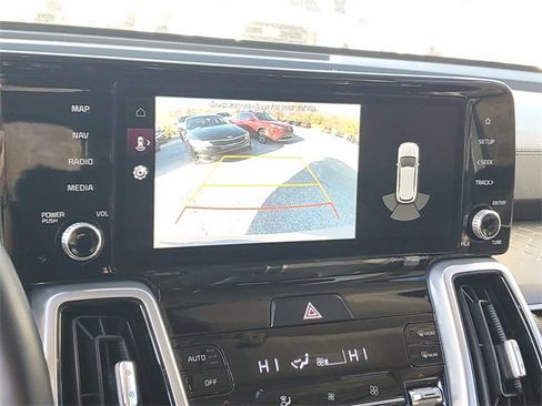 Used 2022 Kia Sorento SX image 18