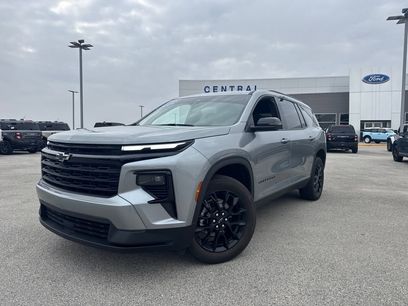 Used 2024 Chevrolet Traverse LT w/ Midnight/Sport Edition